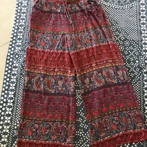 American Eagle Gaucho Pants